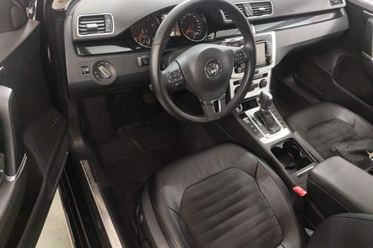 Used Volkswagen Magotan 2015 1.8TSI Luxury Model Driver Seat
