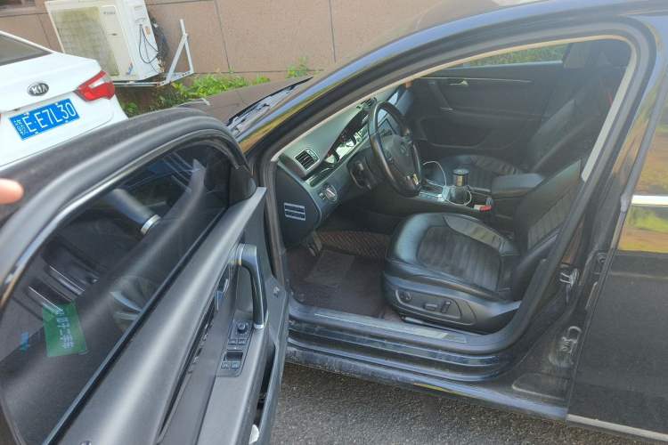 Used Volkswagen Magotan 2015 1.8TSI Luxury Model Driver Seat