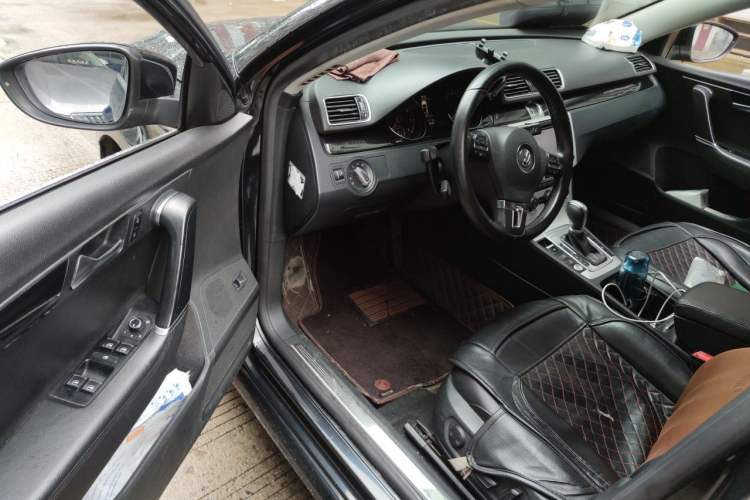 Used Volkswagen Magotan 2015 Facelift 1.8TSI Luxury Model Driver Seat