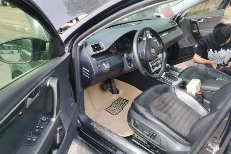 Used Volkswagen Magotan 2015 1.8TSI Luxury Model Driver Seat