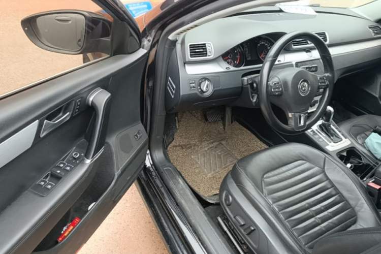 Used Volkswagen Magotan 2015 1.8TSI Advanced Model Driver Seat