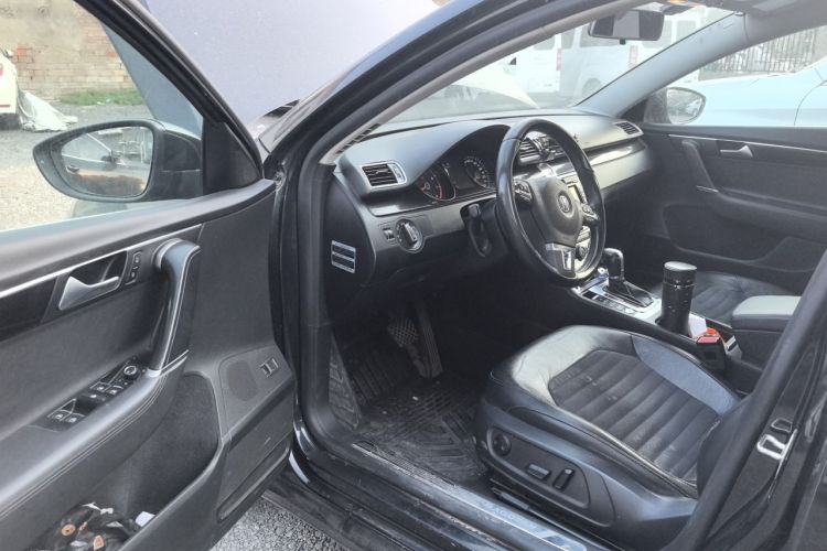 Used Volkswagen Magotan 2015 Facelift 1.8TSI Luxury Model Driver Seat