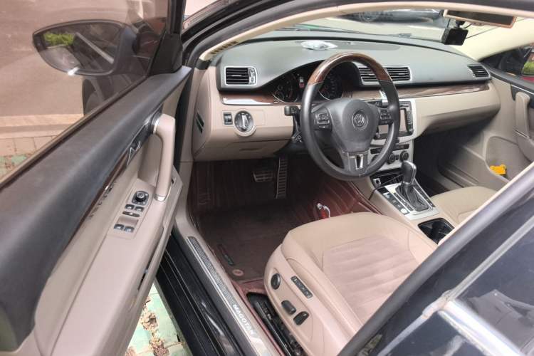 Used Volkswagen Magotan 2015 2.0 TSI Prestige Model Driver Seat