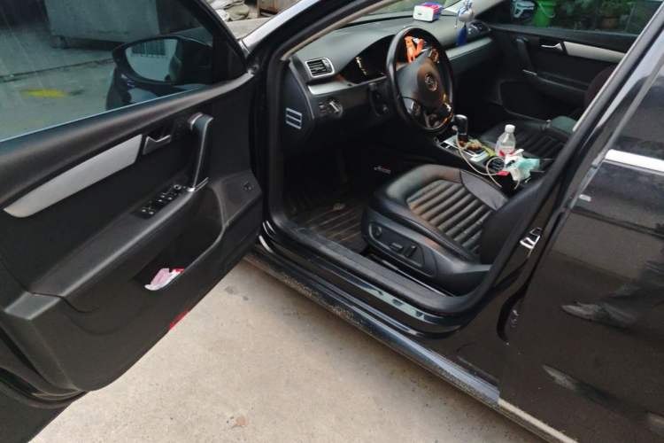 Used Volkswagen Magotan 2015 1.8TSI Advanced Model Driver Seat