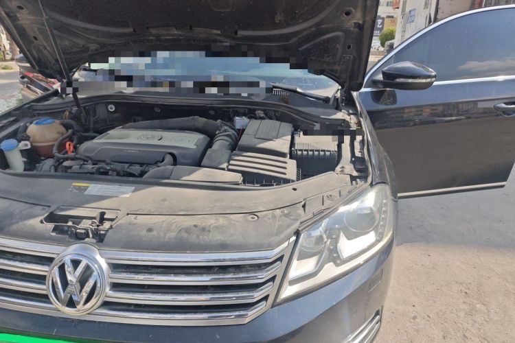 Used Volkswagen Magotan 2015 1.8TSI Luxury Model Engine Bay Left