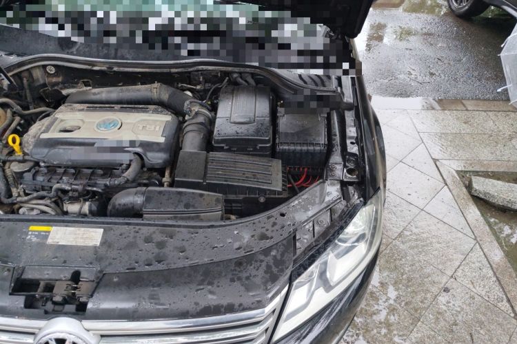 Used Volkswagen Magotan 2015 Revised 1.8TSI Prestige Version Engine Bay Left