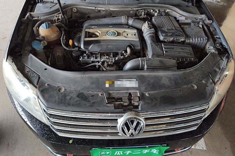 Used Volkswagen Magotan 2015 1.8TSI Advanced Model Engine Bay