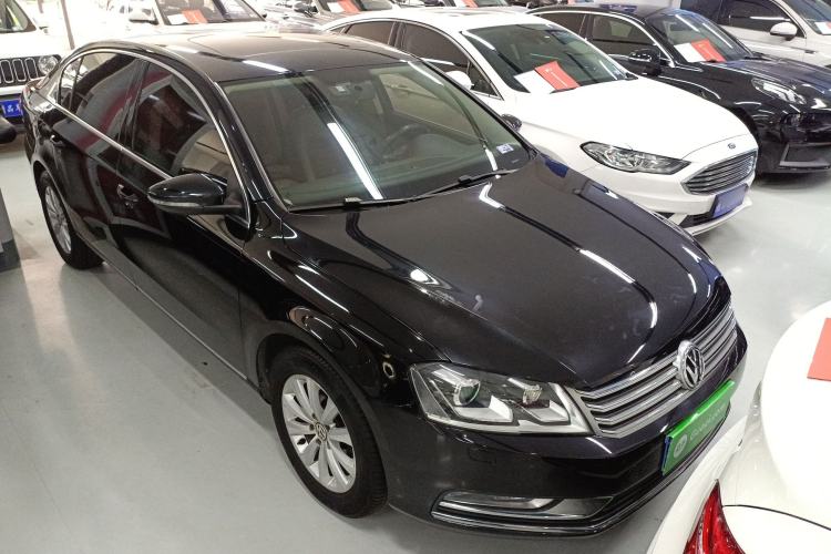 Used Volkswagen Magotan 2015 Facelift 1.8TSI Luxury Model Exterior 1