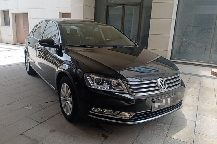 Used Volkswagen Magotan 2015 Facelift 1.8TSI Luxury Model Exterior 1