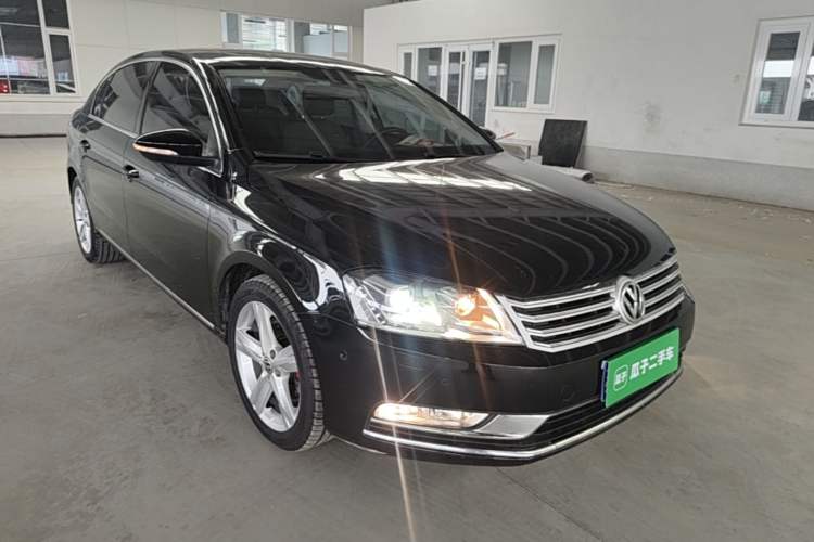 Used Volkswagen Magotan 2015 2.0 TSI Prestige Model Exterior 1
