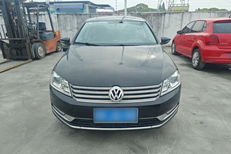 Used Volkswagen Magotan 2015 Facelift 1.8TSI Luxury Model Exterior 1