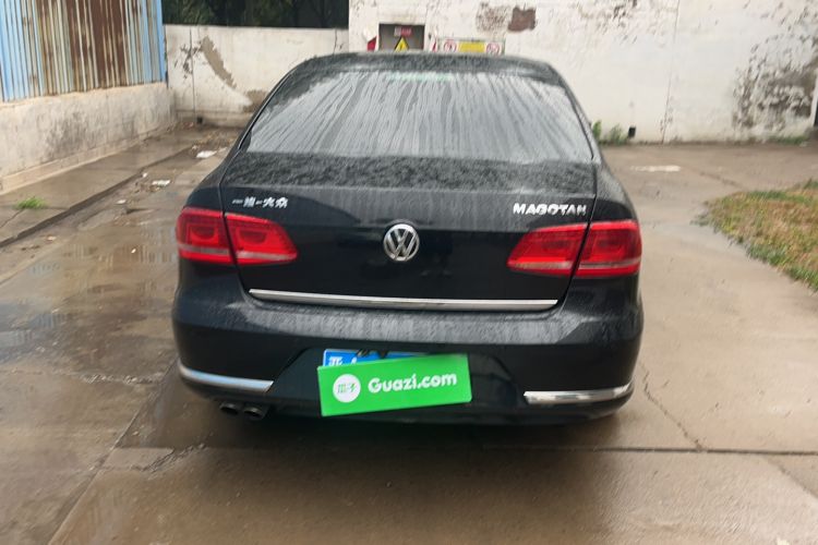 Used Volkswagen Magotan 2015 Facelift 1.8TSI Luxury Model Exterior 3