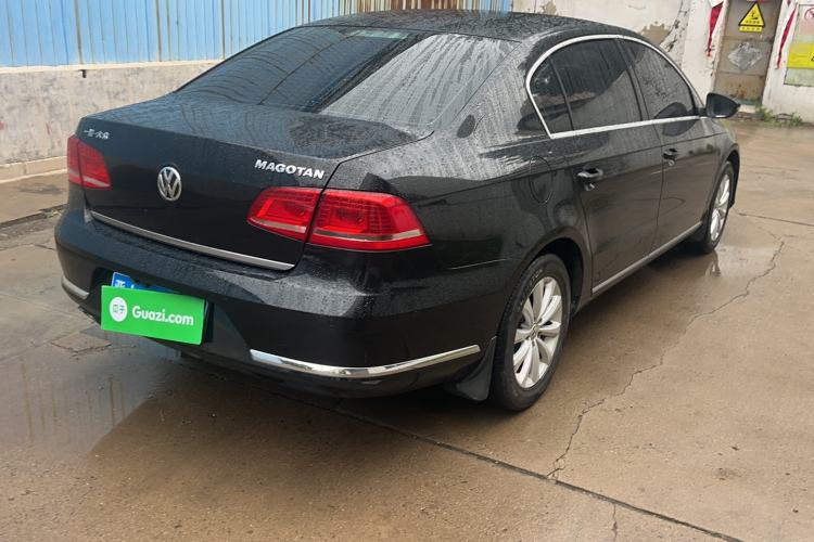Used Volkswagen Magotan 2015 Facelift 1.8TSI Luxury Model Exterior 4