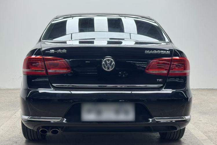 Used Volkswagen Magotan 2015 1.8TSI Luxury Model Exterior 4
