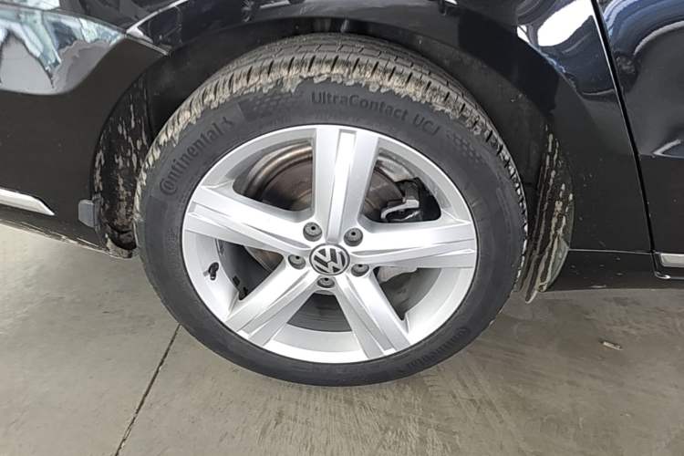 Used Volkswagen Magotan 2015 2.0 TSI Prestige Model Exterior 5