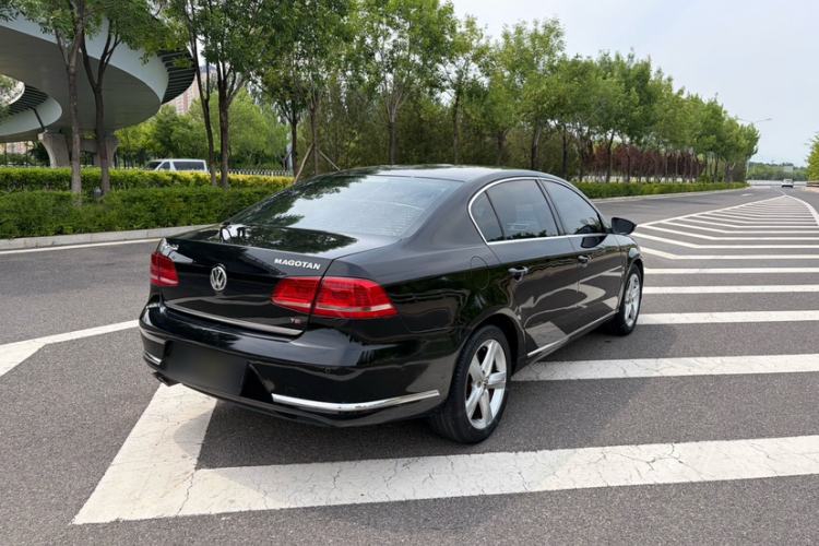 Used Volkswagen Magotan 2015 1.8TSI Prestige Model Exterior 6