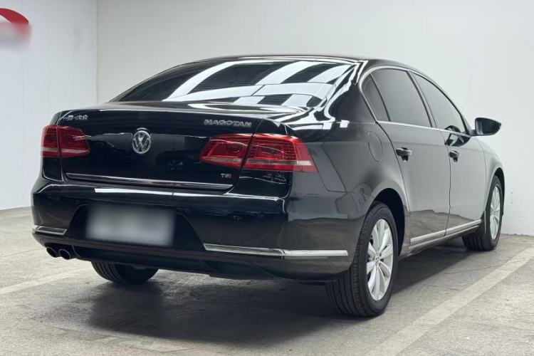 Used Volkswagen Magotan 2015 1.8TSI Luxury Model Exterior 6