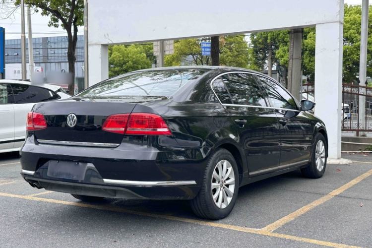 Used Volkswagen Magotan 2015 Facelift 1.8TSI Luxury Model Exterior 7