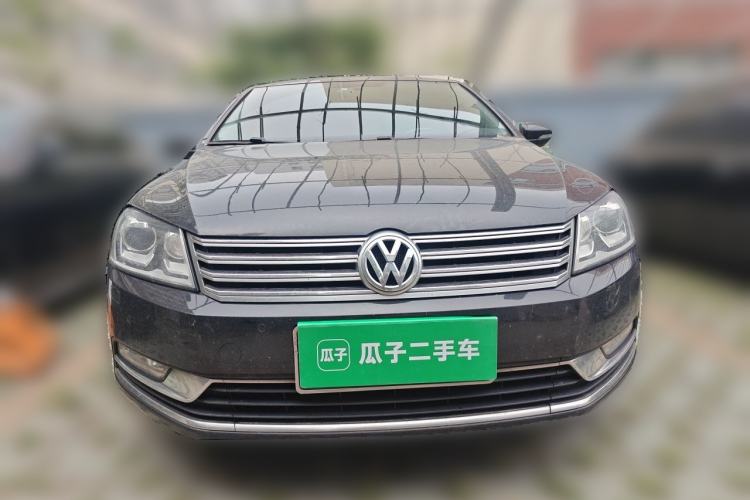 Used Volkswagen Magotan 2015 Revised Version 2.0 TSI Luxury Edition Front