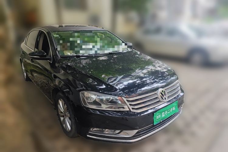 Used Volkswagen Magotan 2015 1.8TSI Advanced Model Front Right 45 Deg