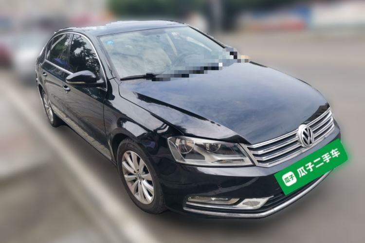 Used Volkswagen Magotan 2015 1.8TSI Advanced Model Front Right 45 Deg