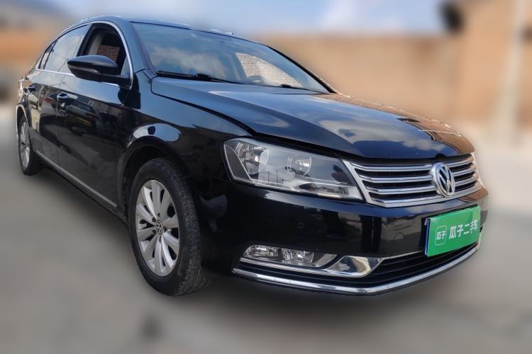 Used Volkswagen Magotan 2015 1.8TSI Advanced Model Front Right 45 Deg