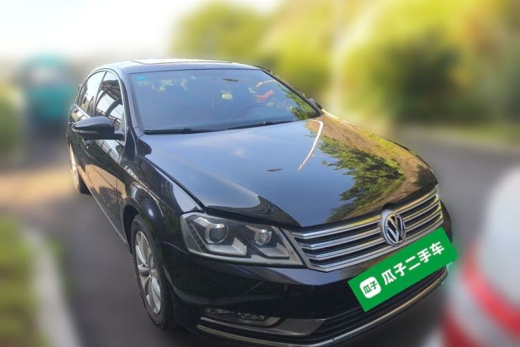 Used Volkswagen Magotan 2015 1.8TSI Luxury Model Front Right 45 Deg