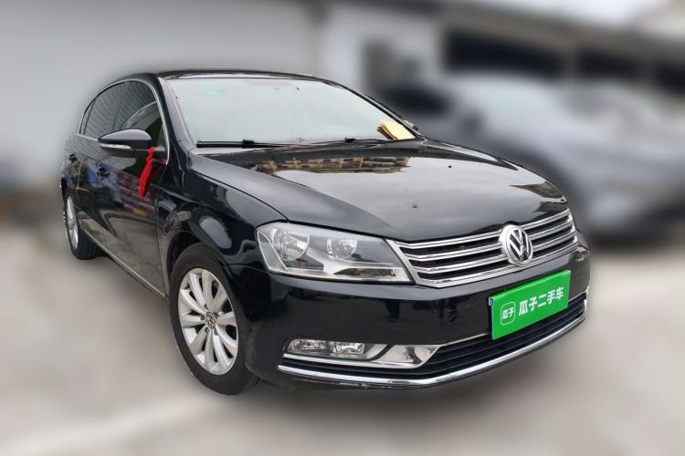 Used Volkswagen Magotan 2015 1.8TSI Advanced Model Front Right 45 Deg