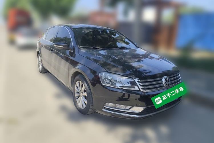 Used Volkswagen Magotan 2015 1.8TSI Advanced Model Front Right 45 Deg