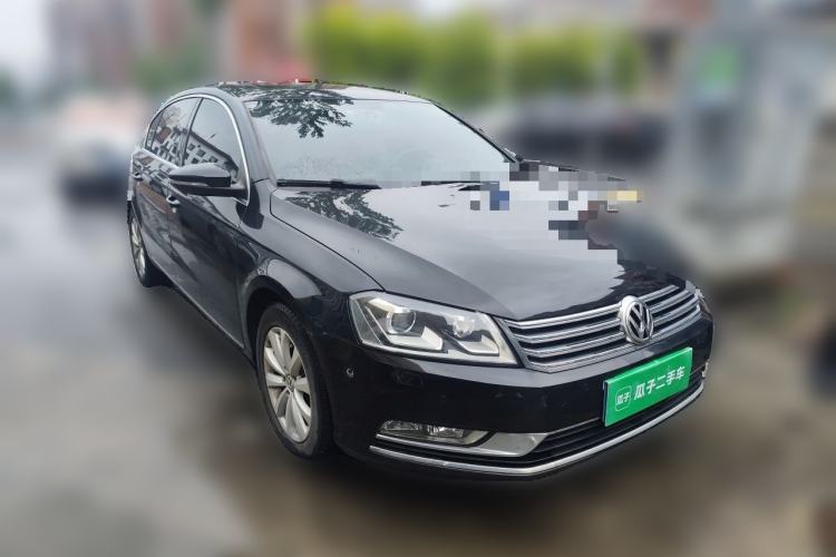 Used Volkswagen Magotan 2015 2.0 TSI Luxury Model Front Right 45 Deg