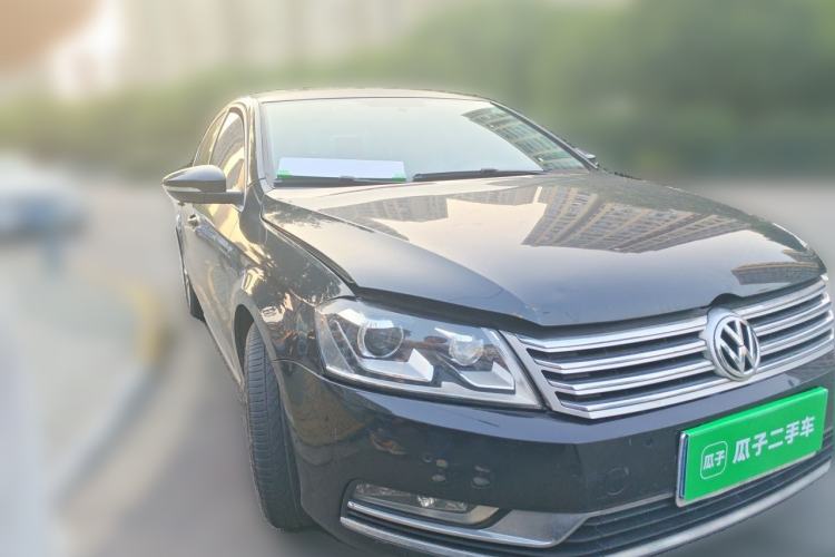 Used Volkswagen Magotan 2015 Revised Version 2.0 TSI Luxury Edition Front Right 45 Deg