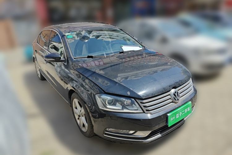 Used Volkswagen Magotan 2015 Revised Version 2.0 TSI Prestige Edition Front Right 45 Deg