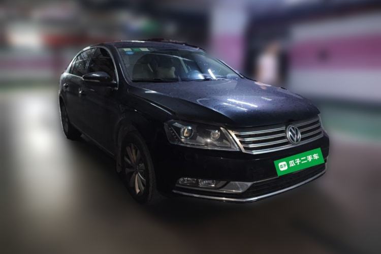 Used Volkswagen Magotan 2015 1.8TSI Luxury Model Front Right 45 Deg