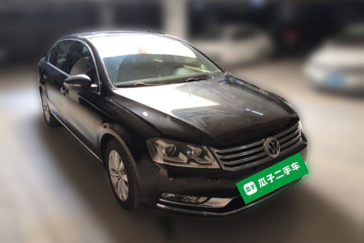 Used Volkswagen Magotan 2015 Facelift 1.8TSI Luxury Model Front Right 45 Deg