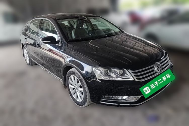 Used Volkswagen Magotan 2015 1.8TSI Luxury Model Front Right 45 Deg