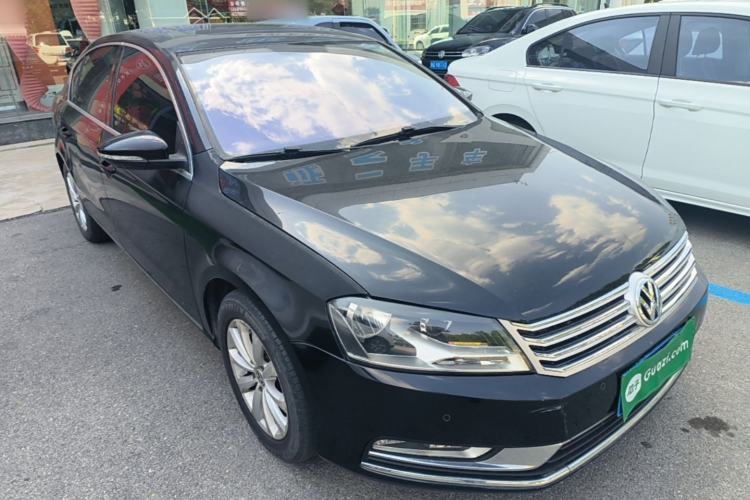 Used Volkswagen Magotan 2015 1.8TSI Advanced Model Front Right 45 Deg