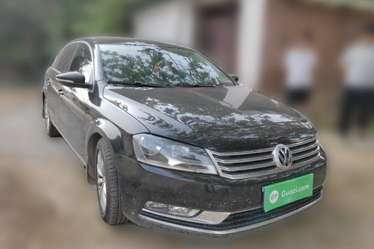 Used Volkswagen Magotan 2015 1.8TSI Advanced Model Front Right 45 Deg