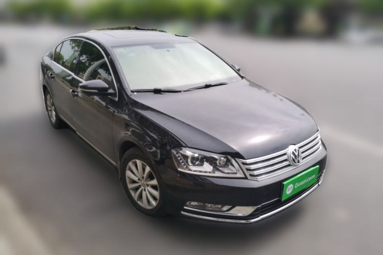 Used Volkswagen Magotan 2015 1.8TSI Luxury Model Front Right 45 Deg