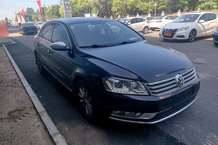 Used Volkswagen Magotan 2015 Facelift 1.8TSI Luxury Model Front Right 45 Deg