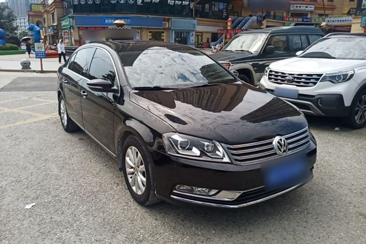 Used Volkswagen Magotan 2015 1.8TSI Advanced Model Front Right 45 Deg