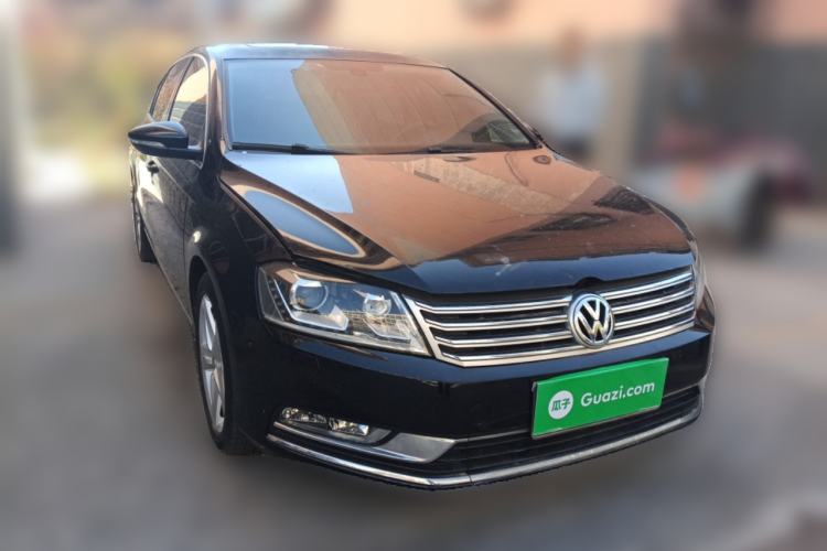 Used Volkswagen Magotan 2015 2.0 TSI Prestige Model Front Right 45 Deg