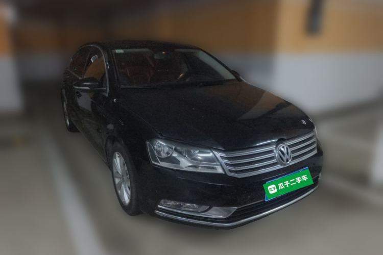 Used Volkswagen Magotan 2015 1.8TSI Advanced Model Front Right 45 Deg