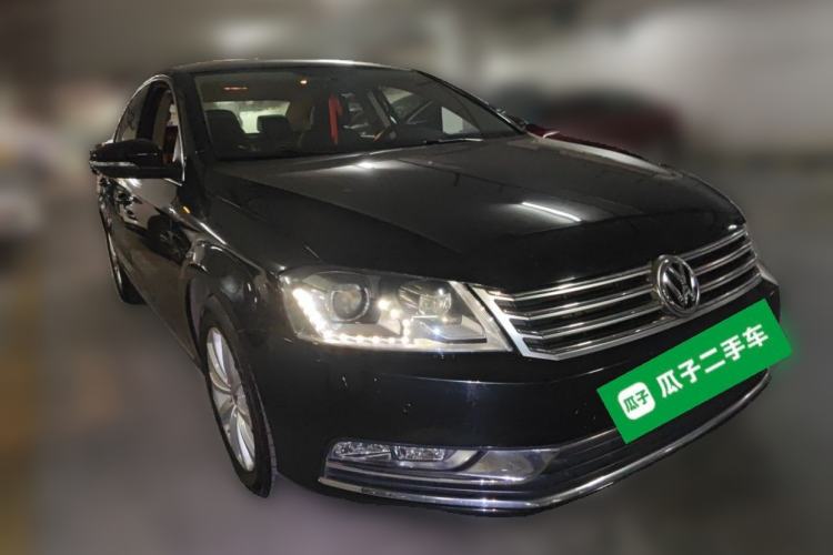 Used Volkswagen Magotan 2015 1.8TSI Luxury Model Front Right 45 Deg