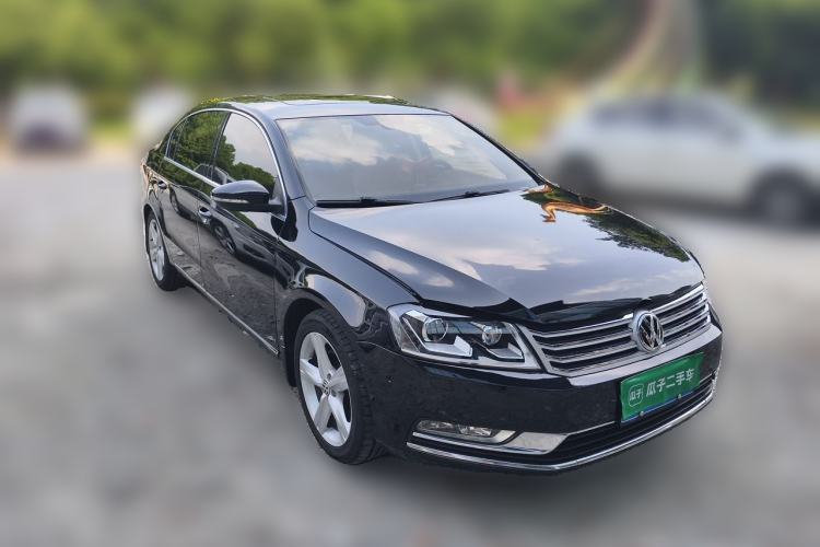 Used Volkswagen Magotan 2015 1.8TSI Prestige Model Front Right 45 Deg
