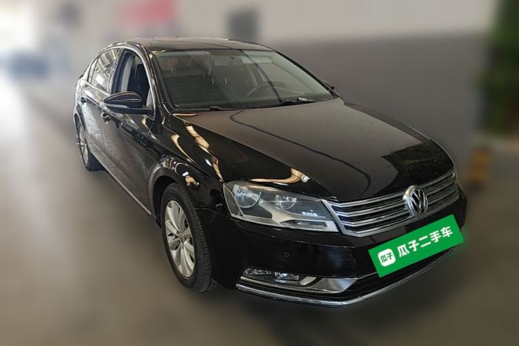 Used Volkswagen Magotan 2015 1.8TSI Advanced Model Front Right 45 Deg