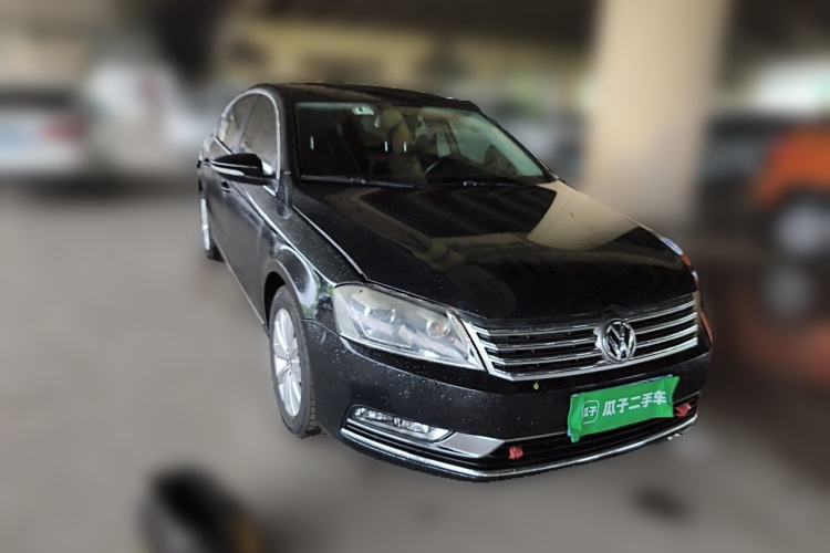 Used Volkswagen Magotan 2015 1.8TSI Advanced Model Front Right 45 Deg