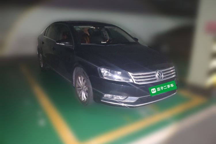 Used Volkswagen Magotan 2015 1.8TSI Advanced Model Front Right 45 Deg
