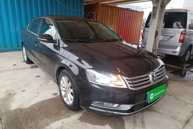 Used Volkswagen Magotan 2015 Facelift 1.8TSI Luxury Model Front Right 45 Deg