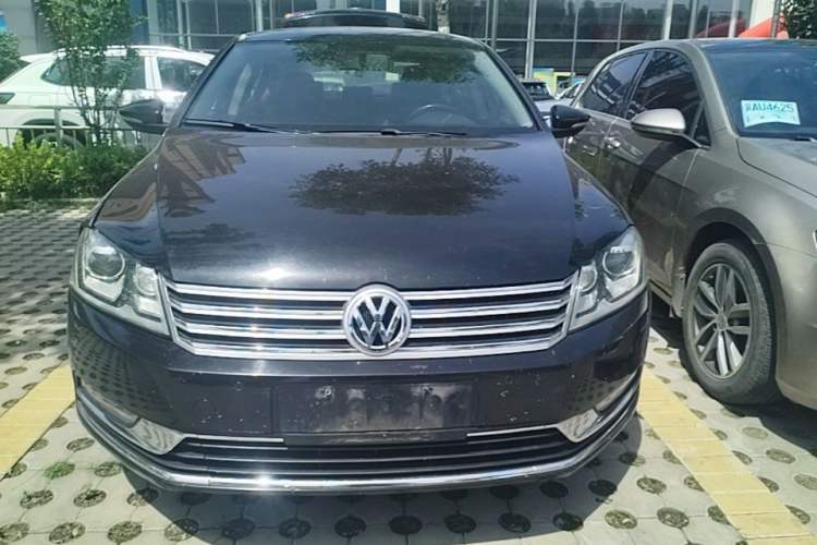 Used Volkswagen Magotan 2015 1.8TSI Luxury Model Front