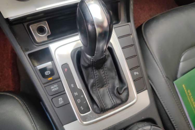 Used Volkswagen Magotan 2015 1.8TSI Advanced Model Gear Lever